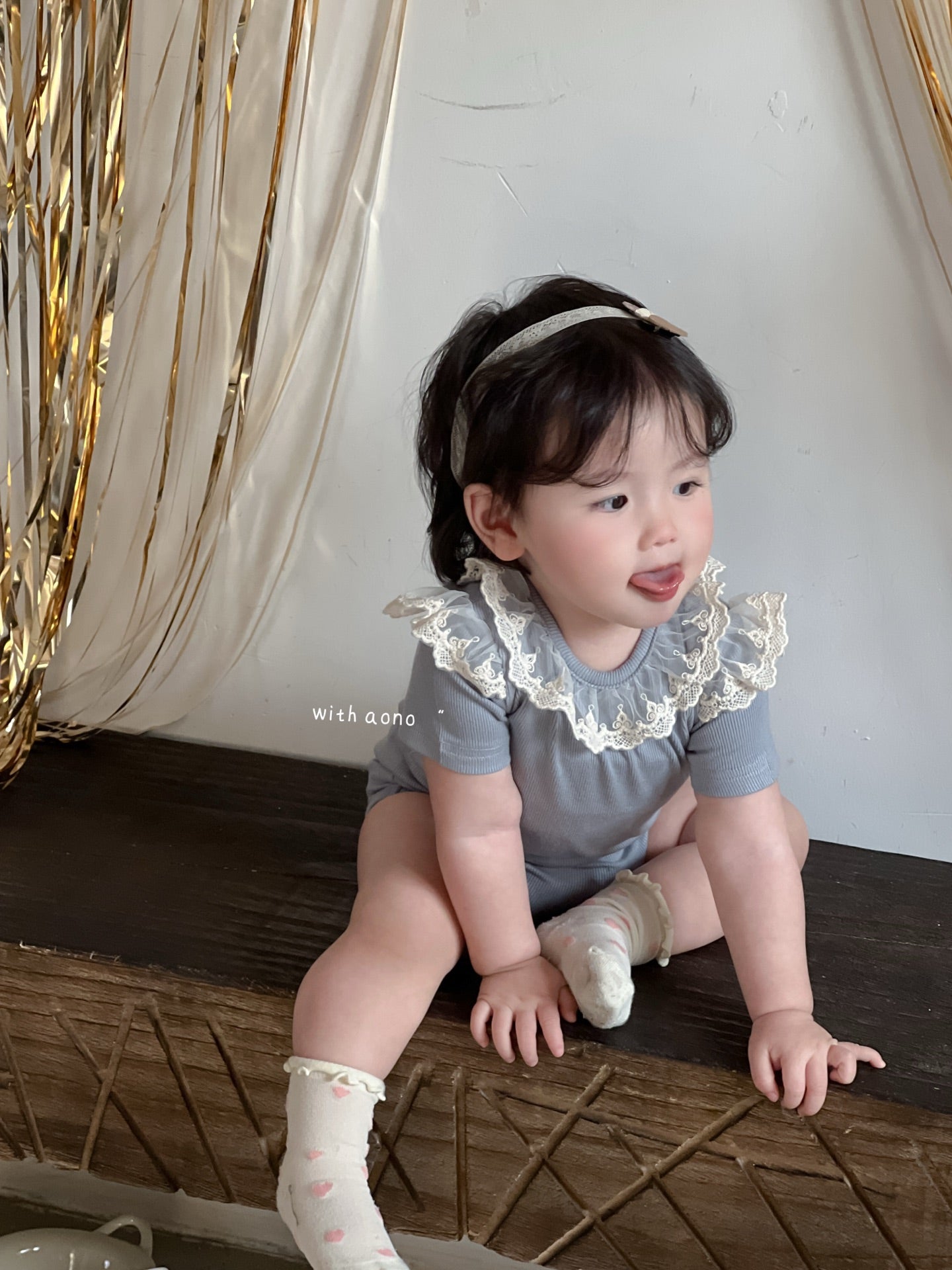 Vintage Lace Flutter Romper (Blue)
