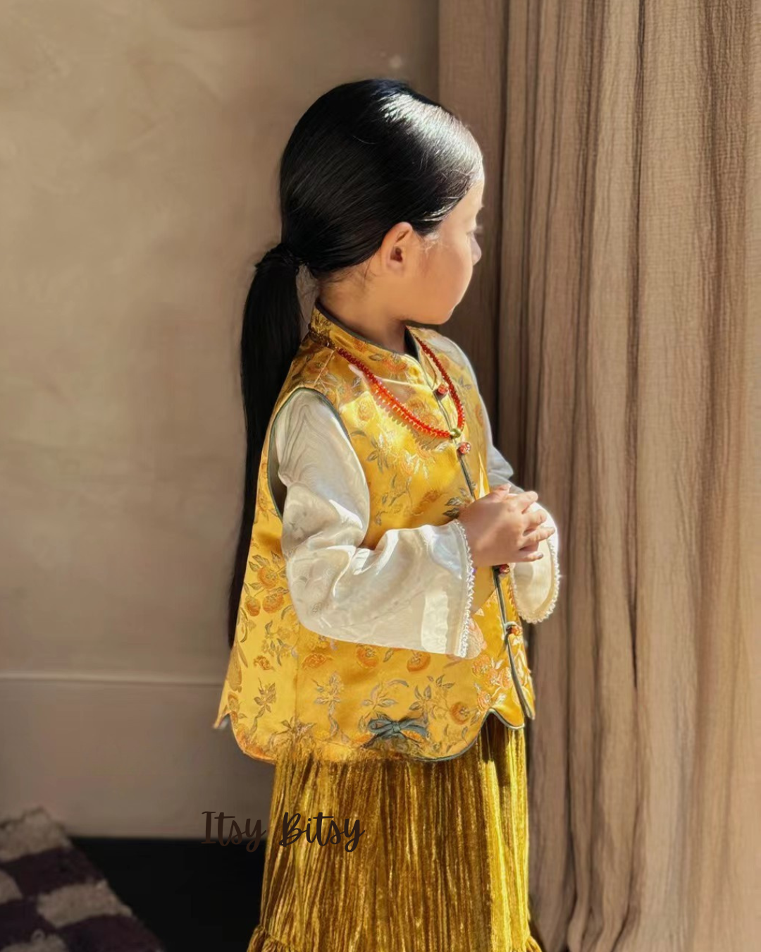 Jin Yu Man Tang (金玉满堂）Two Piece Set