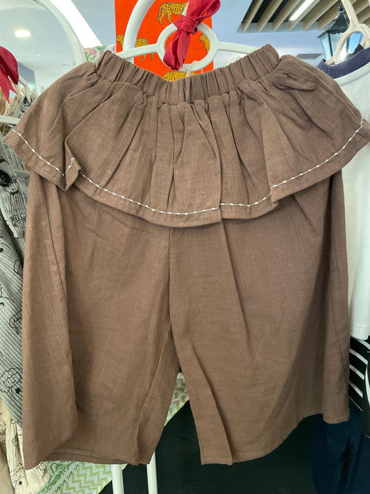 Wide Pants with Ruffle