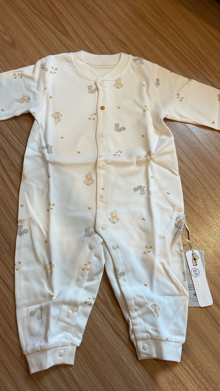 Baby onesie in Animals Print